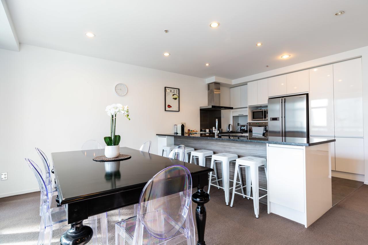 Beautiful Central Home With Balcony Auckland City エクステリア 写真