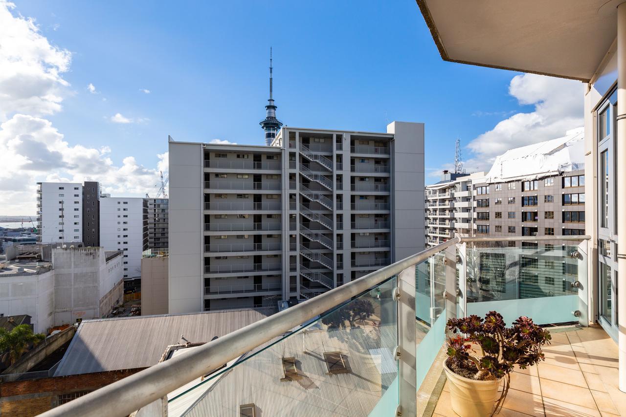 Beautiful Central Home With Balcony Auckland City エクステリア 写真