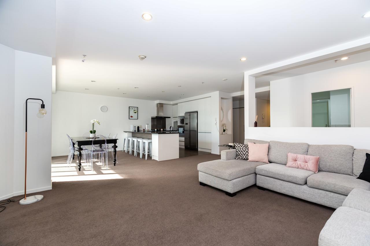 Beautiful Central Home With Balcony Auckland City エクステリア 写真